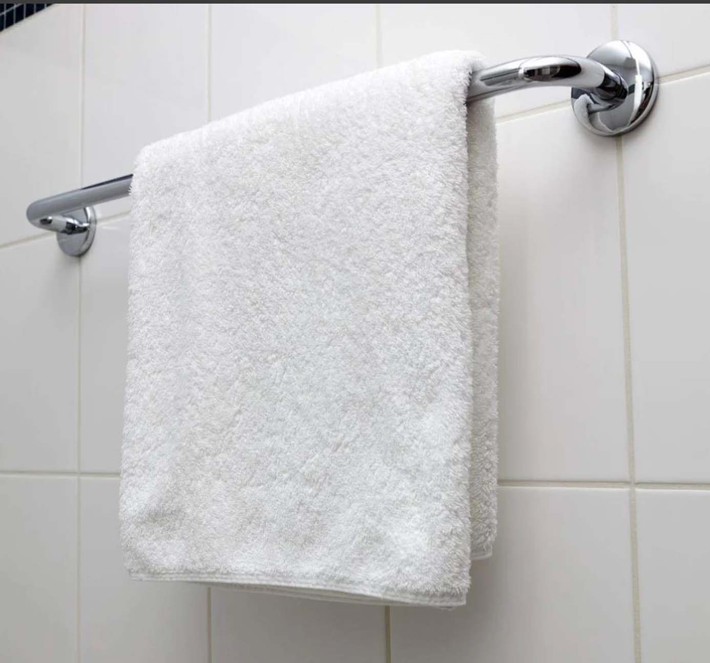 JDX 100% Cotton White Bath Towel – Soft, Highly Absorbent, and Luxuriously Plush